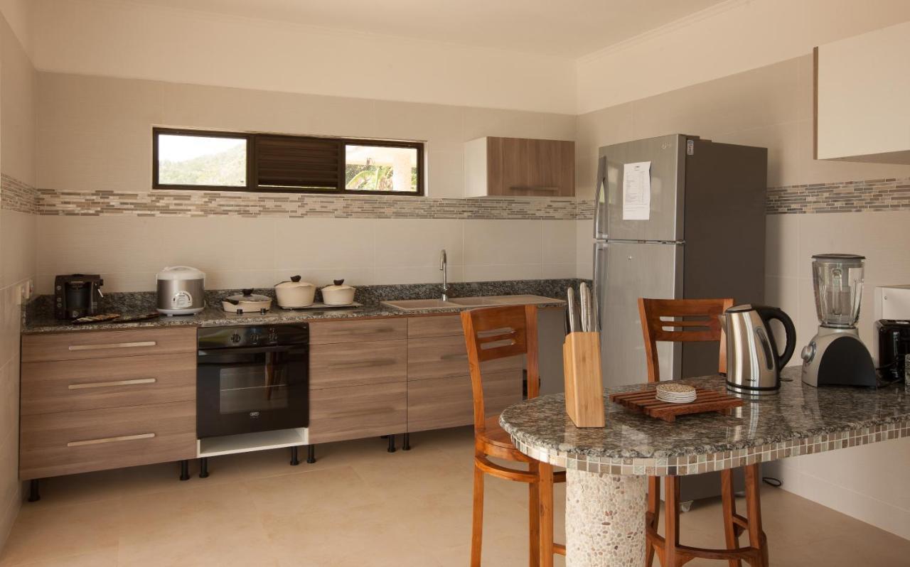 Le Duc Hillview Villas Anse Volbert Village Exteriör bild